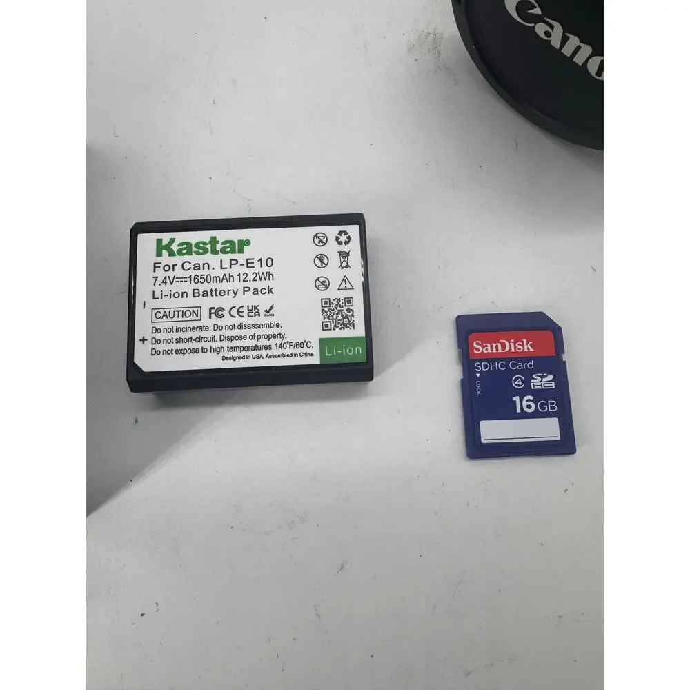 Canon EOS Rebel T3 DS126291 digital camera with new battery & charger